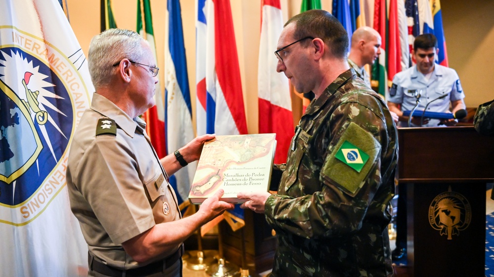 Brazilian Ministry of Defense CPEAEx Course Visits the IADC