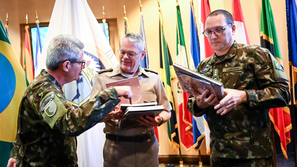 Brazilian Ministry of Defense CPEAEx Course Visits the IADC