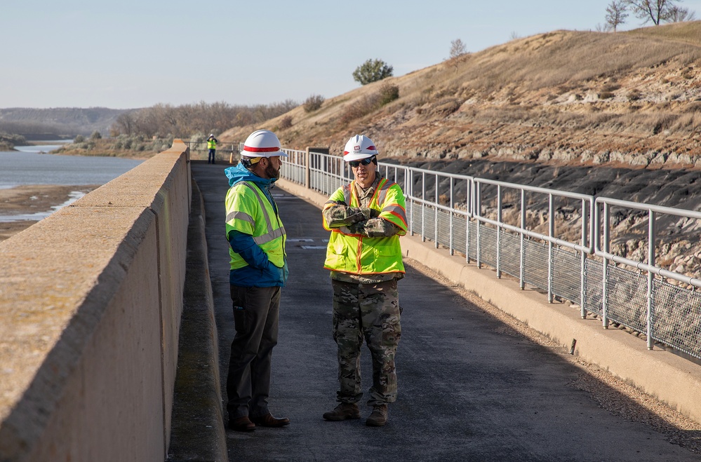 Garrison Project hosts industry day for largest dam safety modification project in USACE history