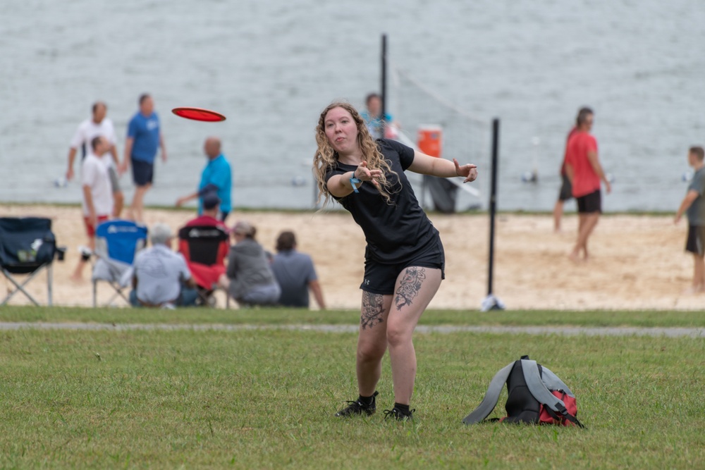 Arnold AFB team members participate in Sports Day