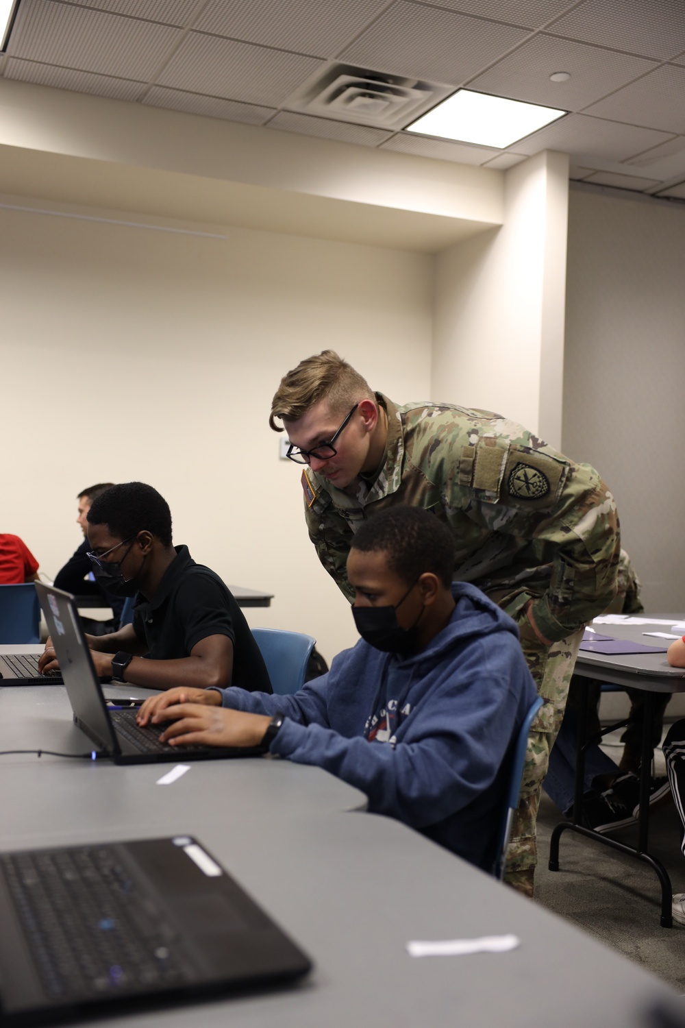 Hackathon III - Capture the Flag 05