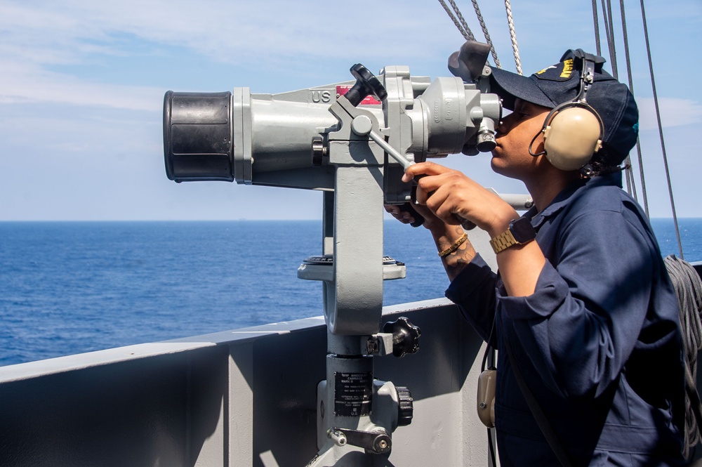 USS Ronald Reagan (CVN 76) Sailors stand lookout watch