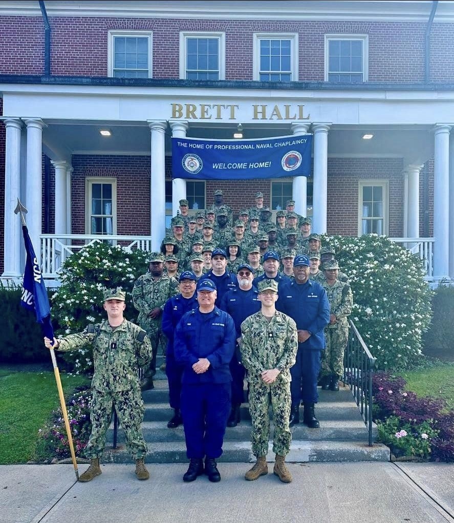 Five Auxiliary Chaplains Pilot a Training Program at the Naval Chaplaincy School