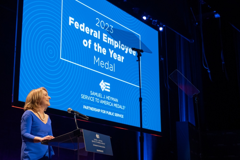 DSD Speaks at Samuel J. Heyman Service to America Medals Awards Gala
