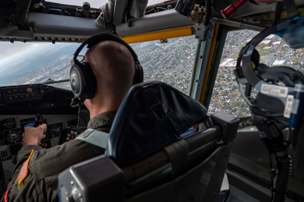 116th Air Refueling Squadron refuels four A-10 Thunderbolt IIs