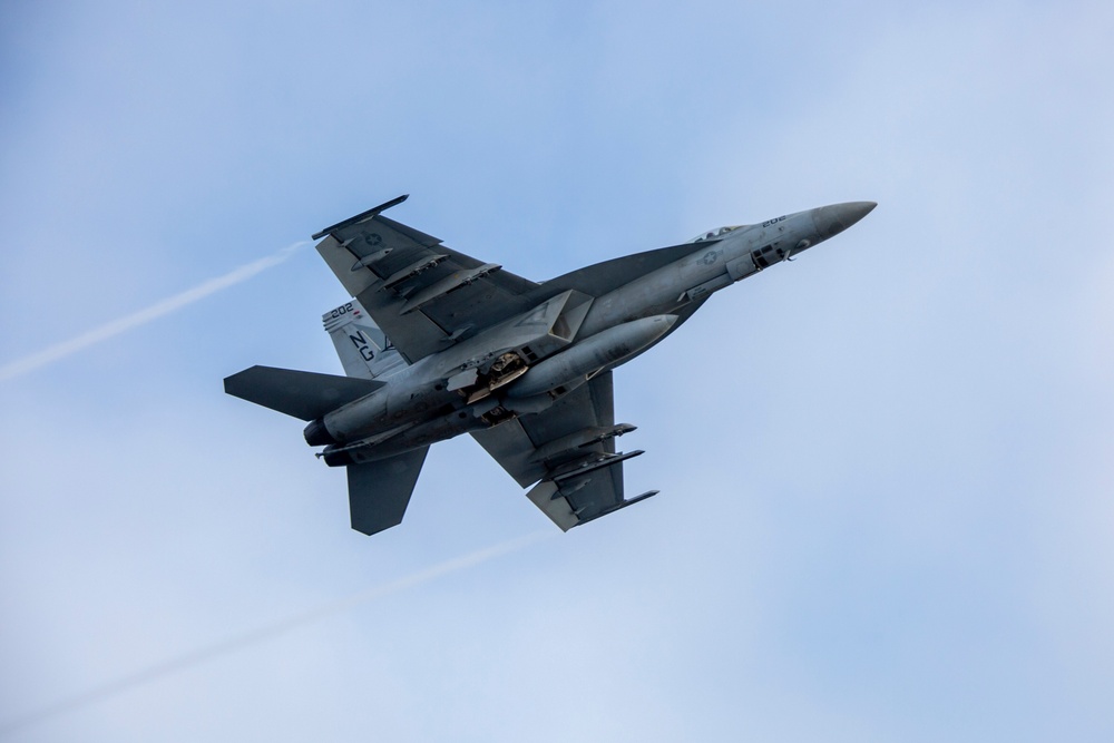 Abraham Lincoln conducts flight operations