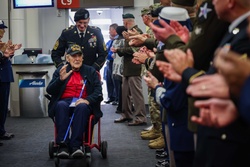 Honor Flight comes home [Image 7 of 10]