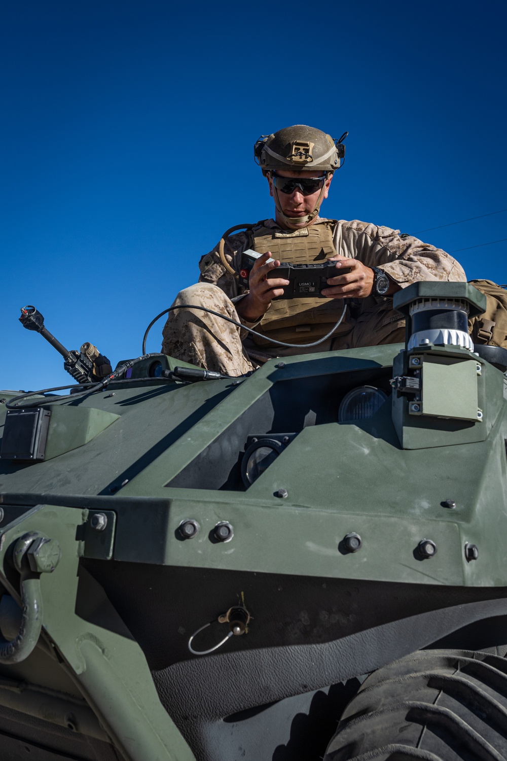 3/4 conducts an exercise brief in preparation for Exercise Apollo Shield