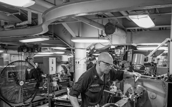 USS Carl Vinson (CVN 70) Sailors Perform Repair Work