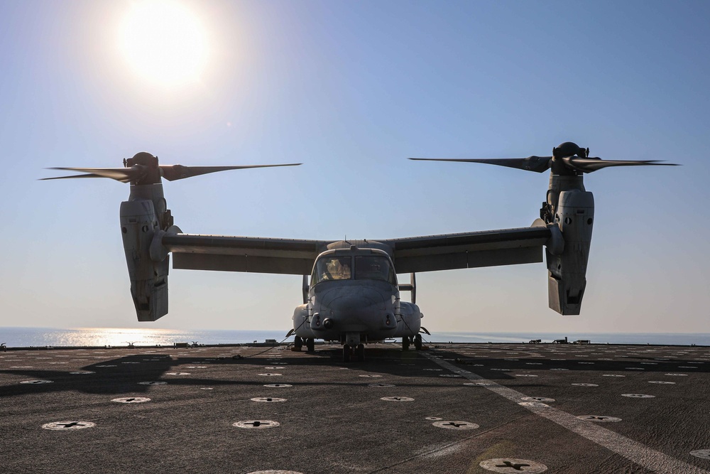 USS Carter Hall (LSD 50) Conducts Flight Operations, Oct. 12, 2023