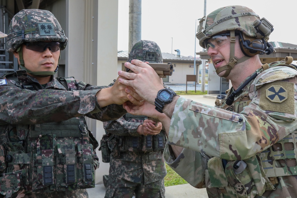 ROK-U.S. Combined Firearm Familiarization Training