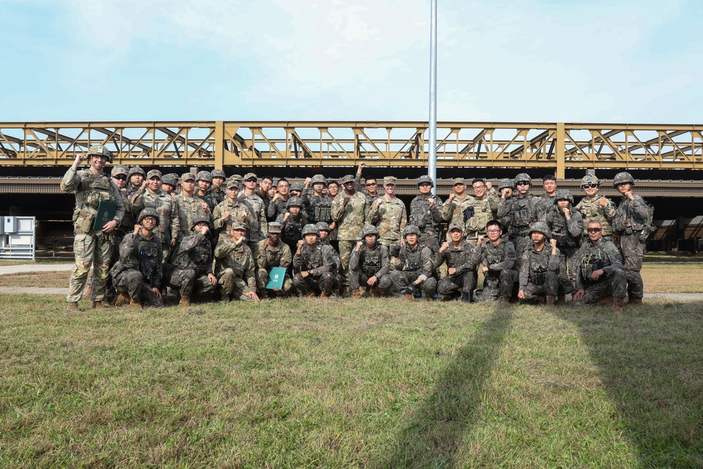 ROK-U.S. Combined Firearm Familiarization Training