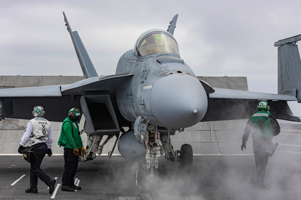 Abraham Lincoln conducts flight operations