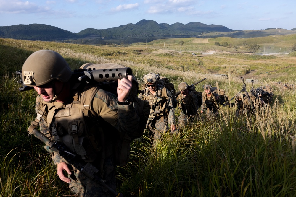 RD 23 FTX: V22 Conducts a Movement to the Defense at Hijyudai Maneuver Area