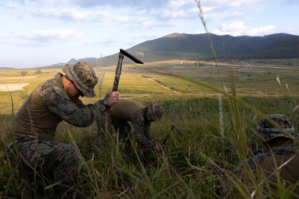 RD 23 FTX: V22 Sets Up the Defensive at Hijyudai Maneuver Area