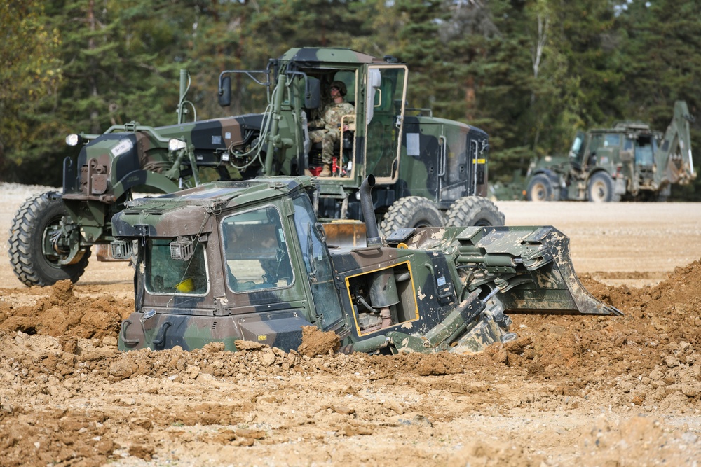 Regimental Engineer Squadron dig site operations