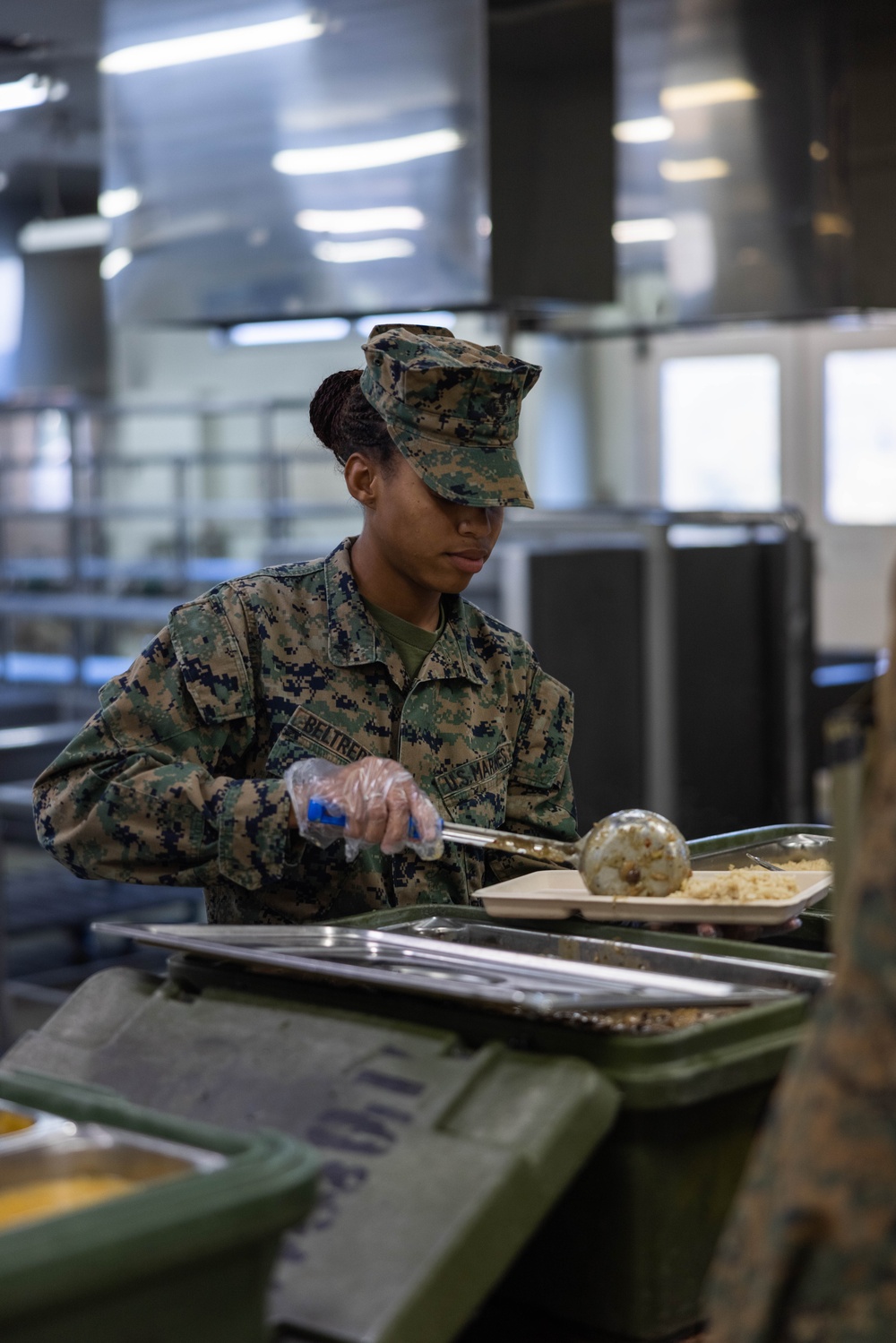 RD 23 FTX | Marines Serve Evening Chow on Hijudai