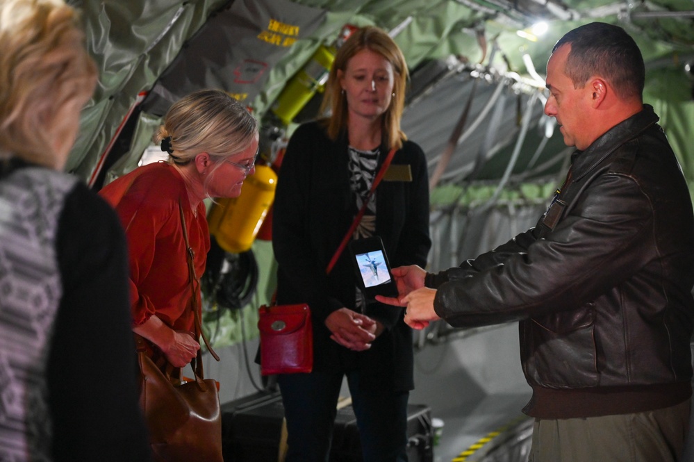 155th ARW hosts Nebraska Congressional Tour