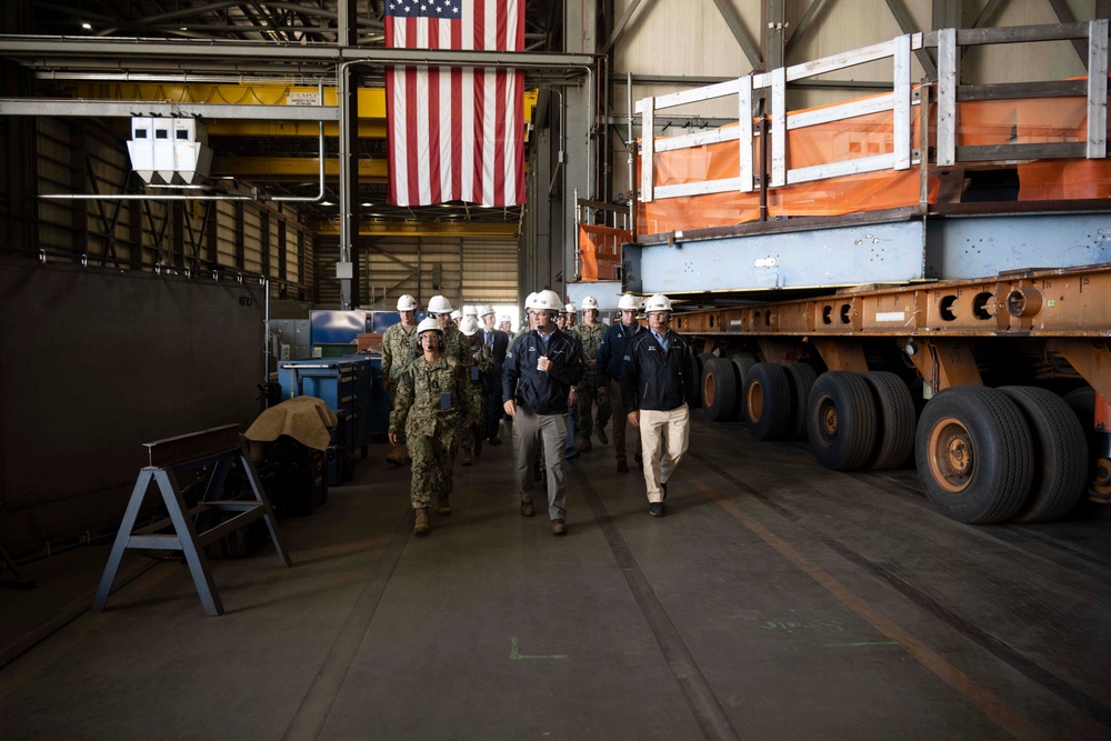 VCNO Visits Sailors, Defense Industry in Newport