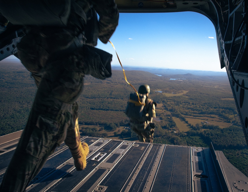 Group Sustainment Battalion, 20th Special Forces Group (Airborne) Conducts Sustained Airborne Training