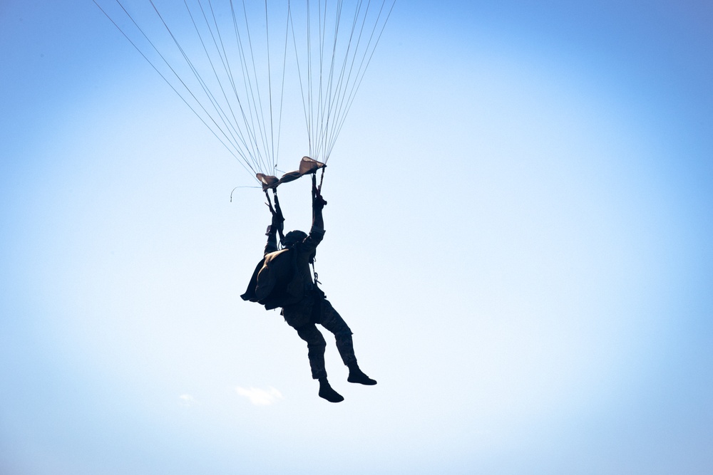 Group Sustainment Battalion, 20th Special Forces Group (Airborne) Conducts Sustained Airborne Training