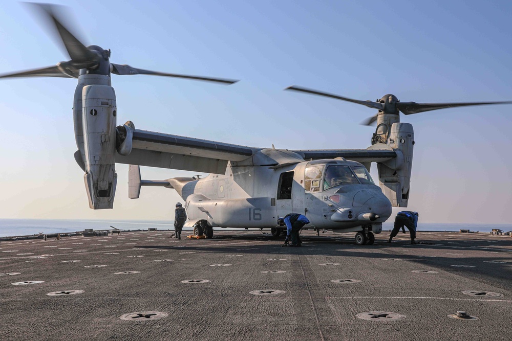 USS Carter Hall (LSD 50) Conducts Flight Operations, Oct. 12, 2023