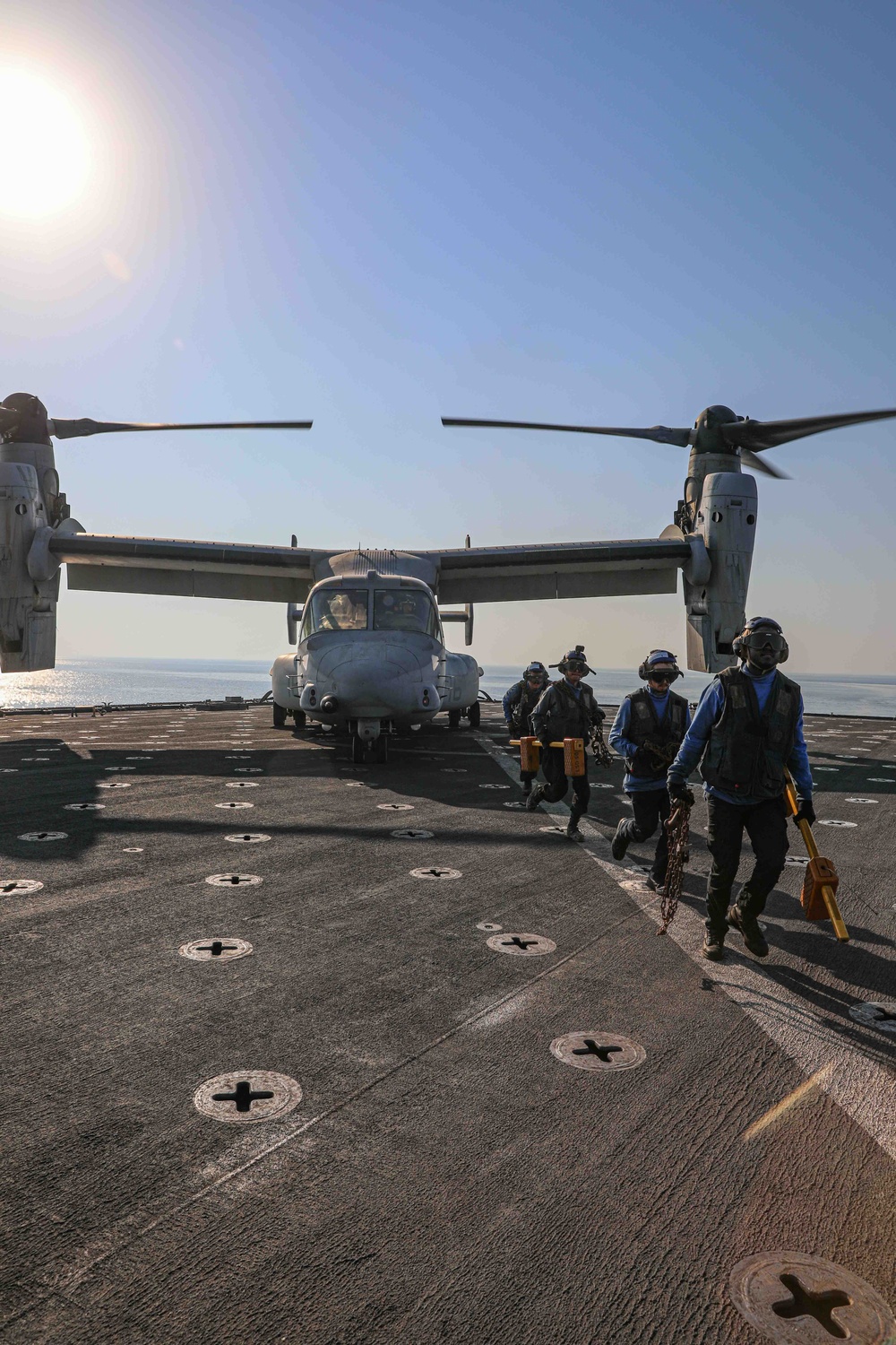 USS Carter Hall (LSD 50) Conducts Flight Operations, Oct. 12, 2023