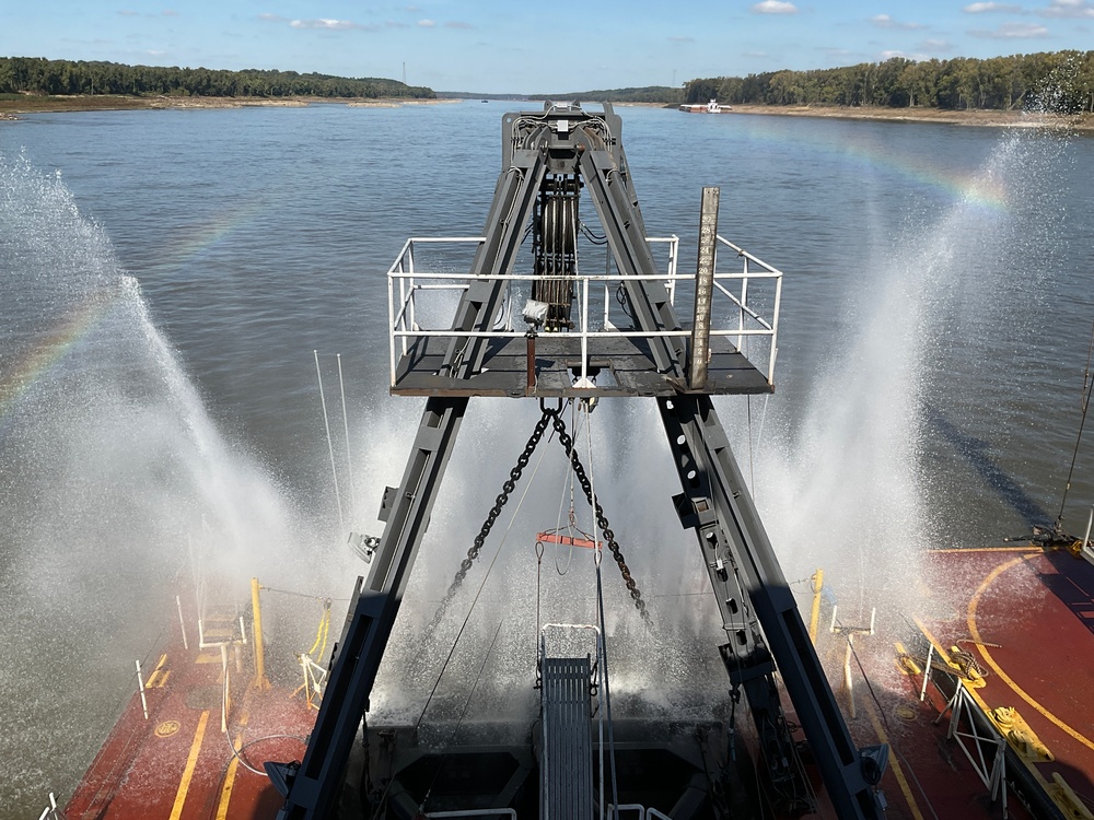 Clearing the Jets on the Dredge Potter, RM 38, Mississippi River