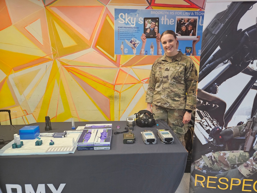 Army mobile laboratory Soldiers participate in STEM recruiting events in New York City