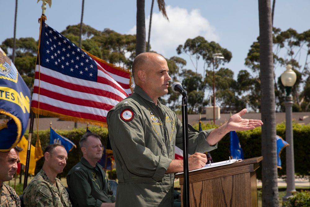 Maritime Support Wing Holds Change of Command Ceremony