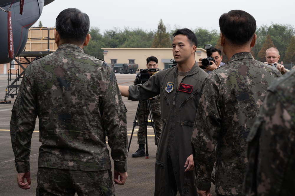 B-52H Stratofortress lands in South Korea to support 2023 ADEX