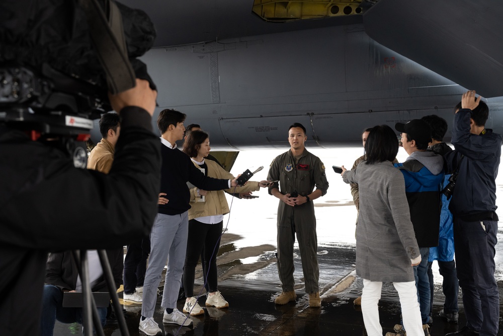 B-52H Stratofortress lands in South Korea to support 2023 ADEX