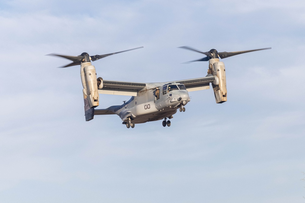 U.S. Marines with TACP perform ground communications with aircrafts