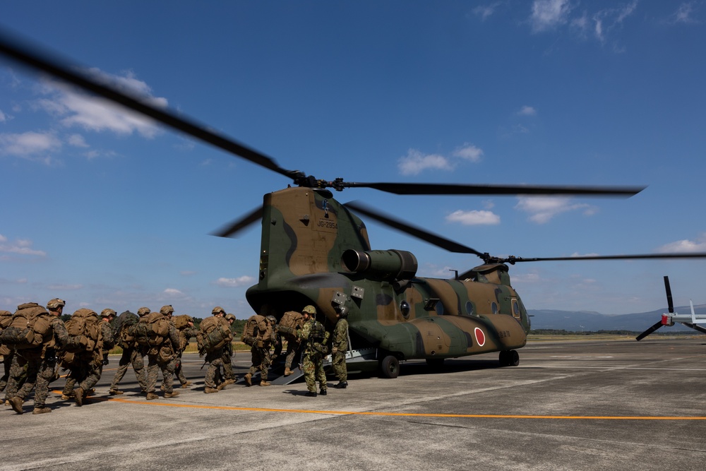 Resolute Dragon 23 FTX | 3d Marine Division Arrives at Vice-Camp Takayubaru