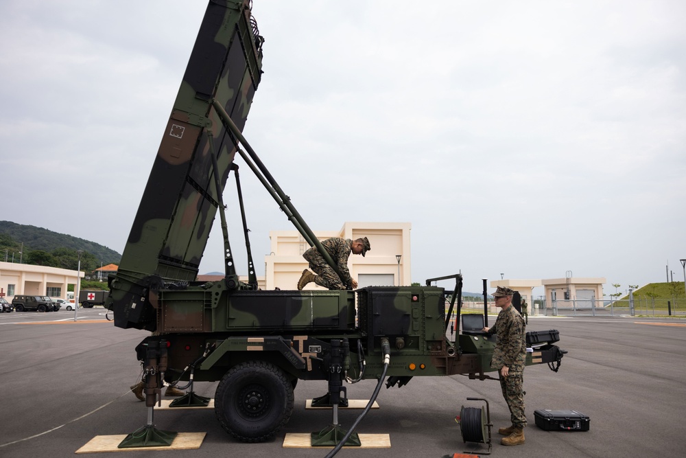 RD 23 FTX | U.S. Marines set up TPS-80 Radar System on JGSDF Camp Ishigaki