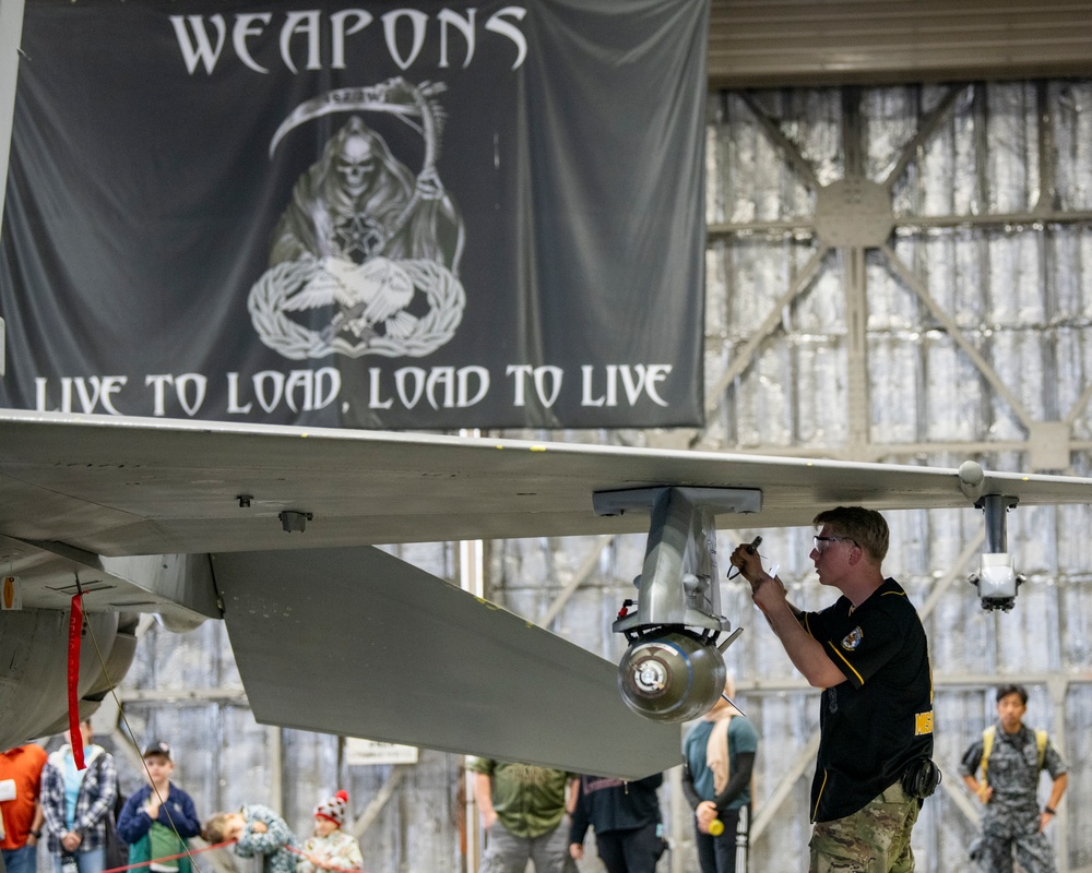14th Fighter Generation Squadron load crew display