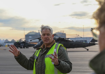 Dutch military and contractors provide port assistance for incoming US aviation brigade