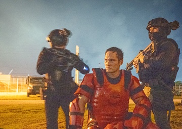 EODMU5 Conducts Non-Combatant Evacuation Operation