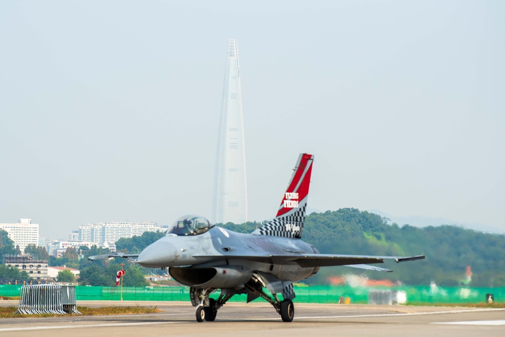 PACAF F-16 Demo Team prepares for Seoul ADEX 2023