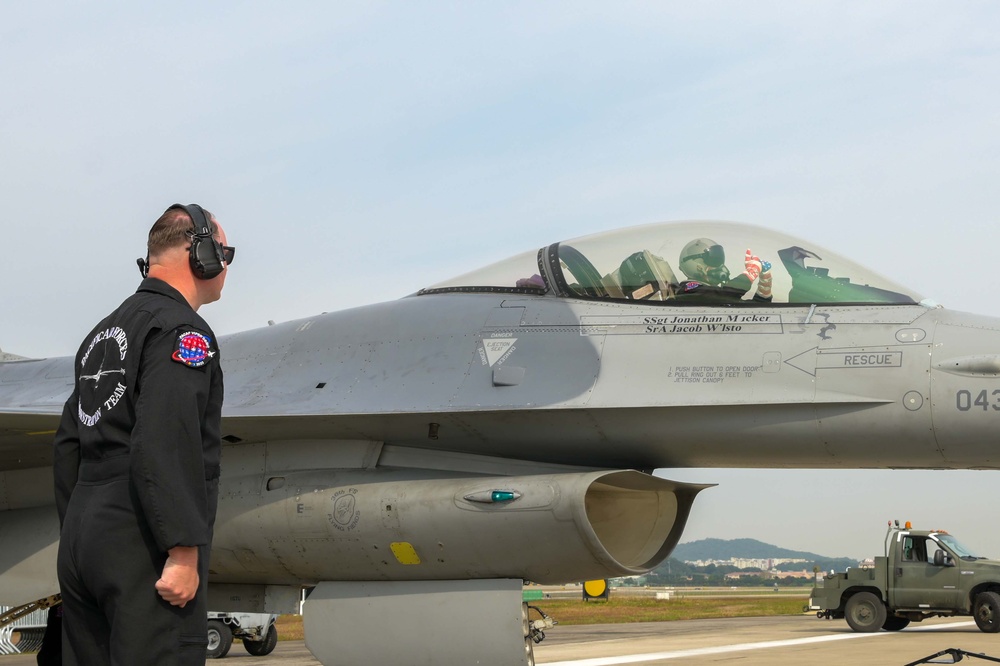 PACAF F-16 Demo Team prepares for Seoul ADEX 2023