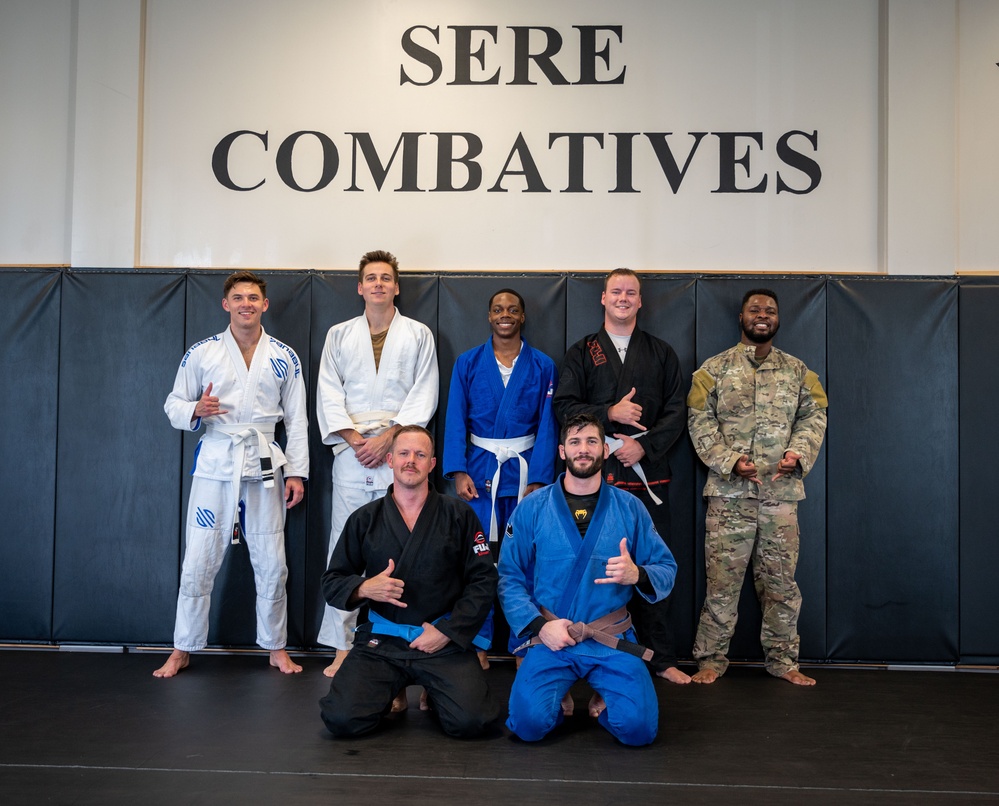 Conducting open mat combatives training