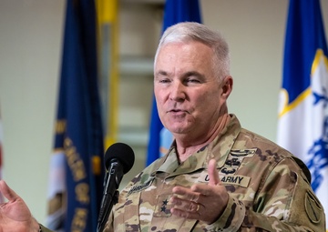 123rd Airlift Wing earns 20th AFOUA