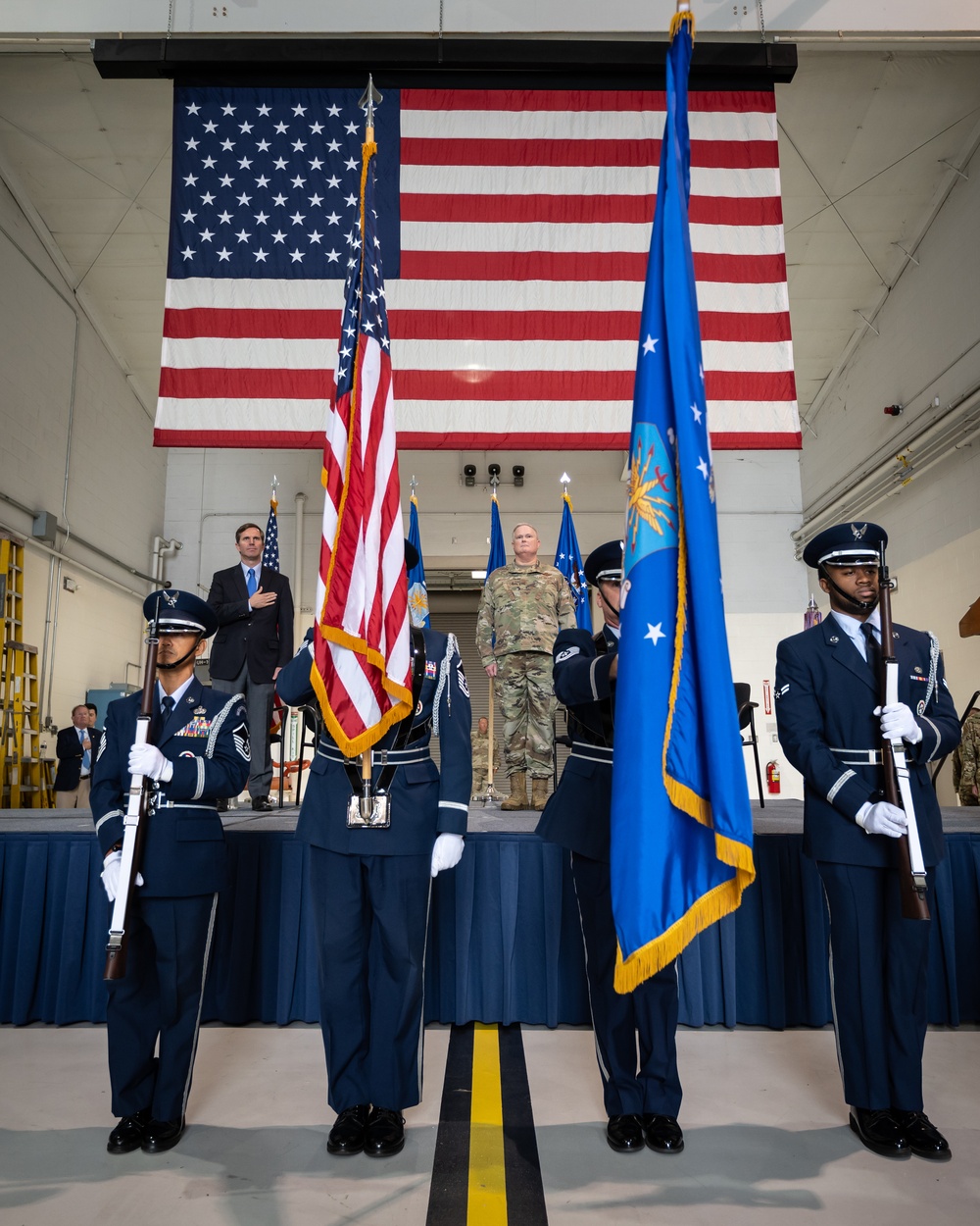 123rd Airlift Wing earns 20th AFOUA