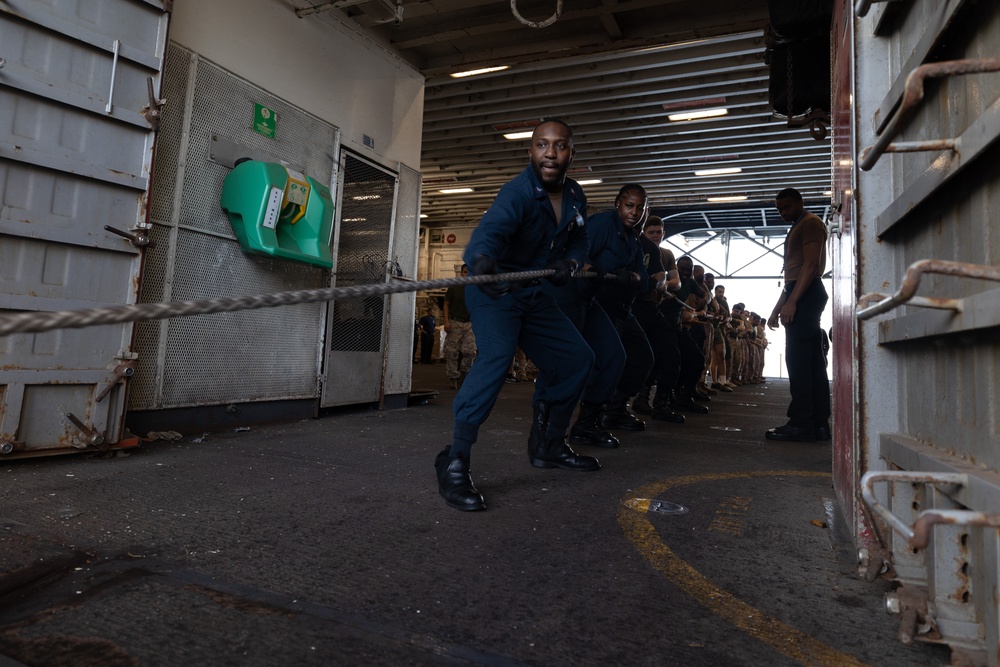 USS Bataan Line Handling Operations