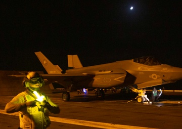 Abraham Lincoln conducts night flight operations