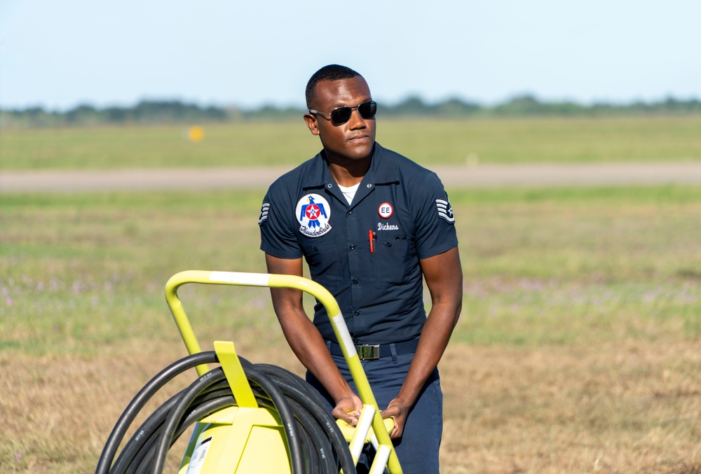 Thunderbirds perform in Houston