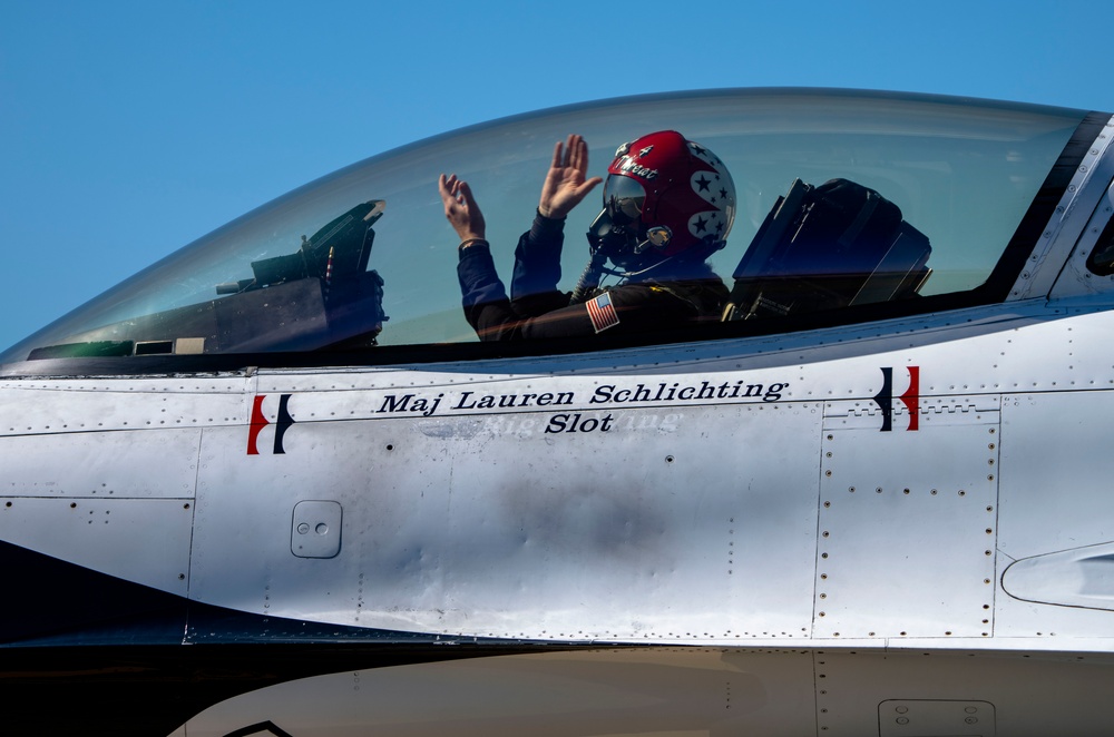 Thunderbirds perform in Houston