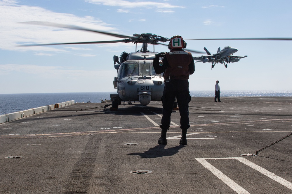 Abraham Lincoln conducts flight operations