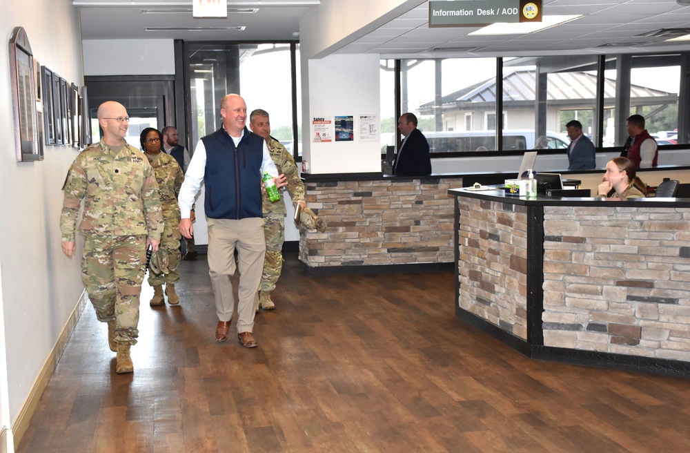 Alabama Lieutenant Governor visits Lyster Army Health Clinic