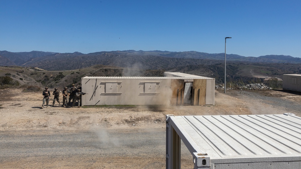 1st Bn., 4th Marines conducts raid during EOTG raid leaders course